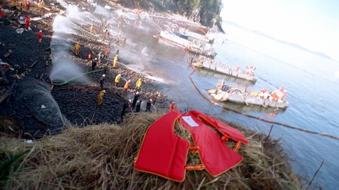 "Exxon Valdez" Felaketinin İzleri Sürüyor