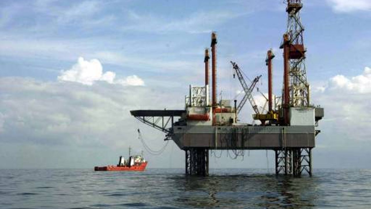 Karadeniz Petrolüne Chevron Da Talip