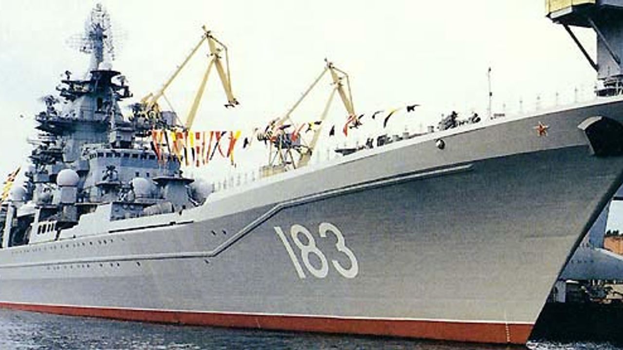 Rus Donanması 10 Somalili Korsanı Yakaladı 
