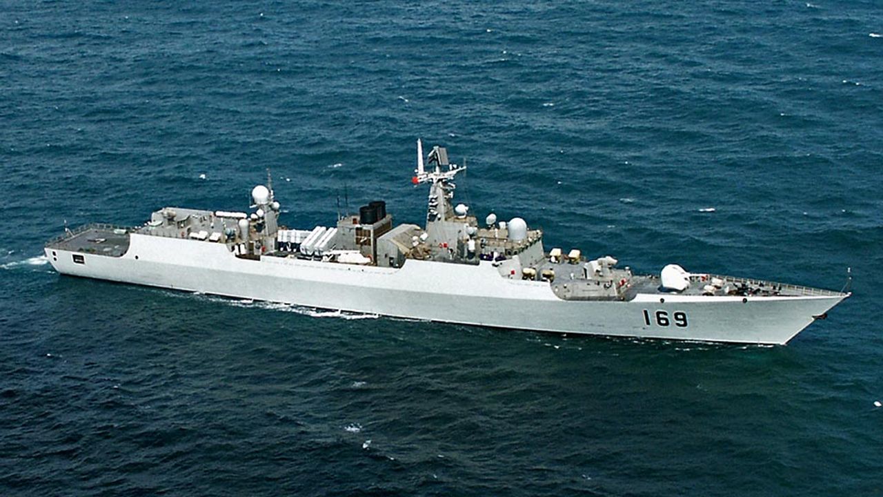 Çin Savaş Gemileri Yola Çıktı