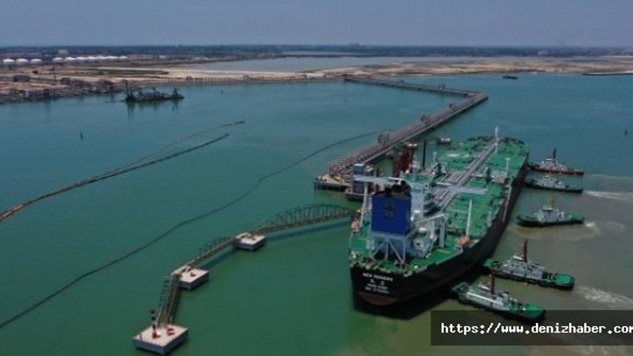 Çin'in En Büyük Petrokimya Limanı Faaliyete Başladı!