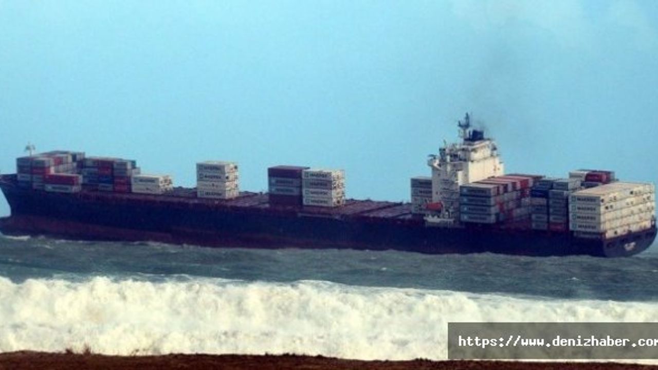 Dolanan Çapa, Konteyner gemisi JPO Libra’yı fırtınaya hapsetti! (Video)