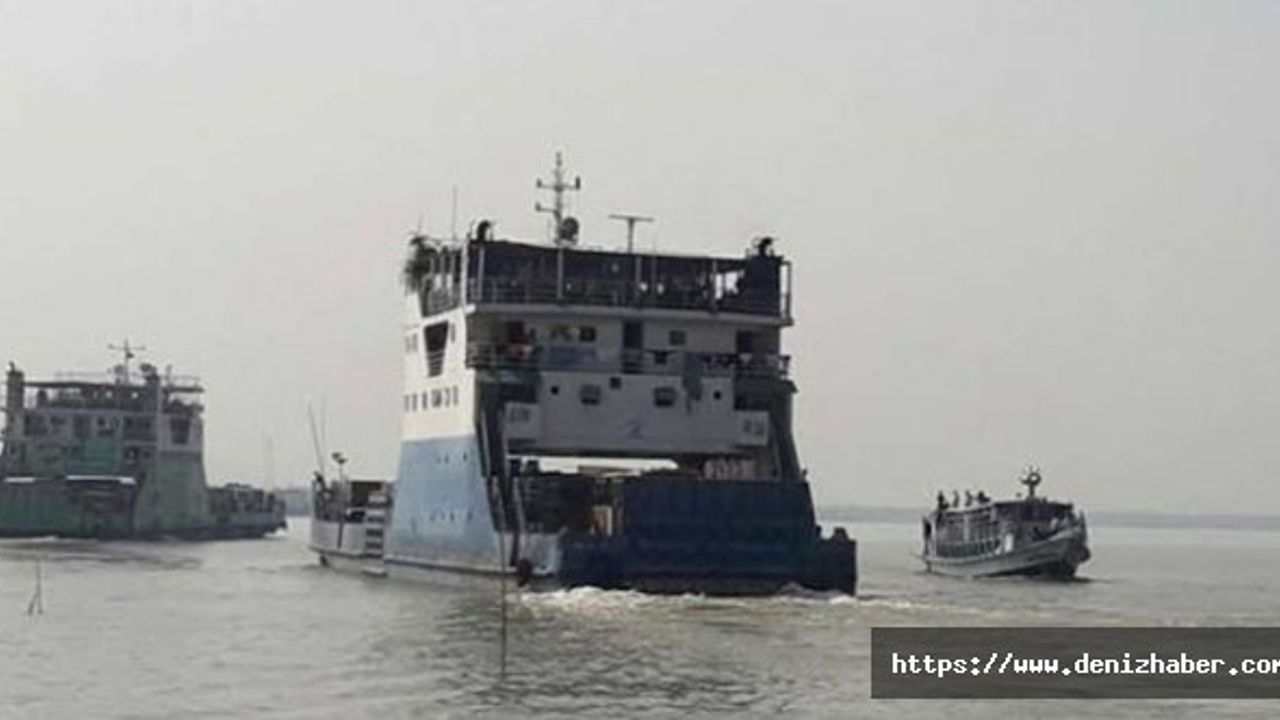 Bangladeş'te gemi ile feribot çarpıştı: Çok sayıda ölü var!