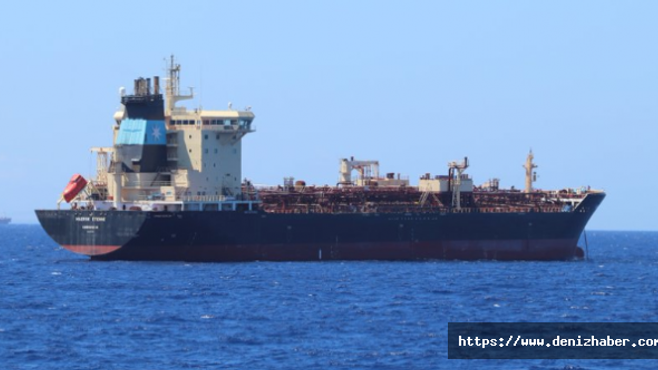 Maersk Etienne krizi büyüyor: Üç göçmen gemiden atladı!
