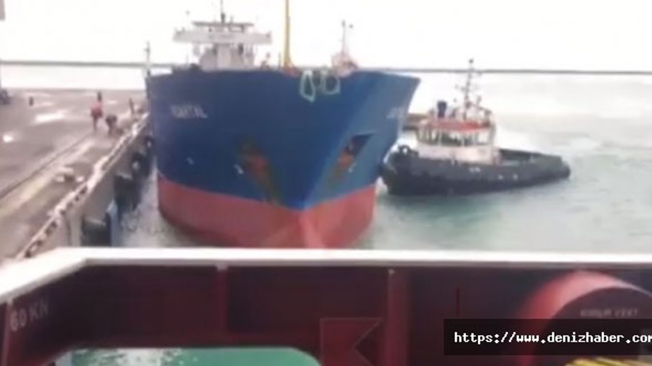 Tuapse Limanı'nda 2 Türk Gemisi Çarpıştı (Video)