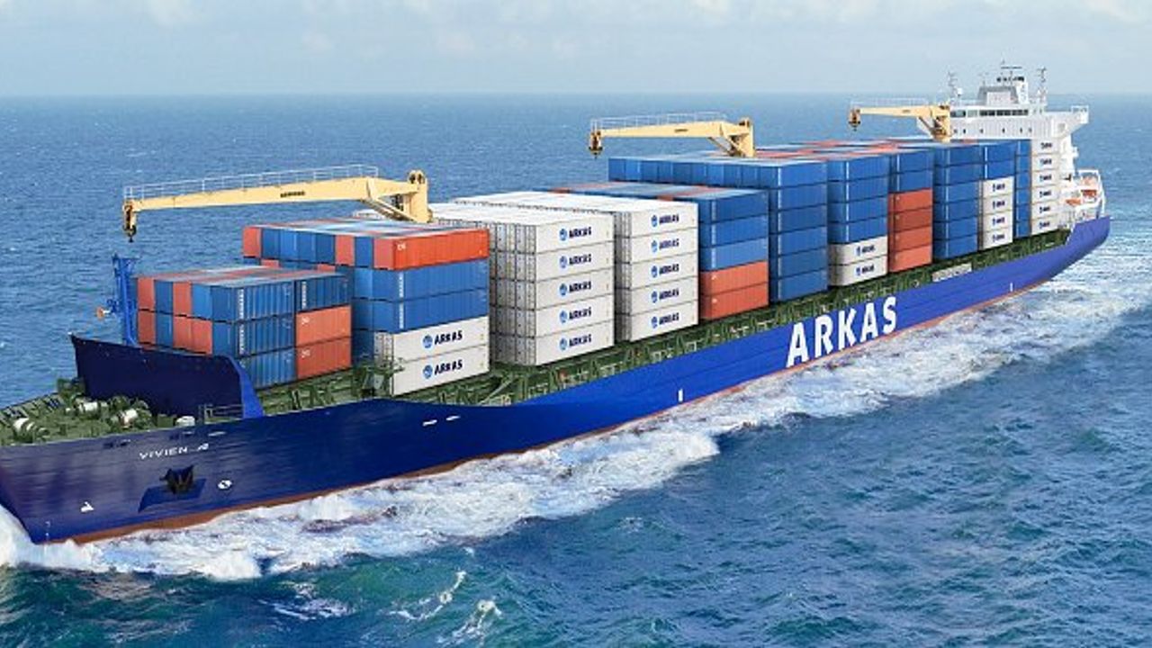 Arkas Line, hizmet ihracatında zirveyi zorluyor!