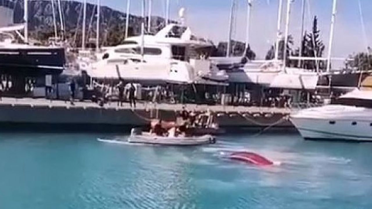 Antalya'da dalga yüzünden batan balıkçı teknesindeki 5 kişi kurtarıldı!