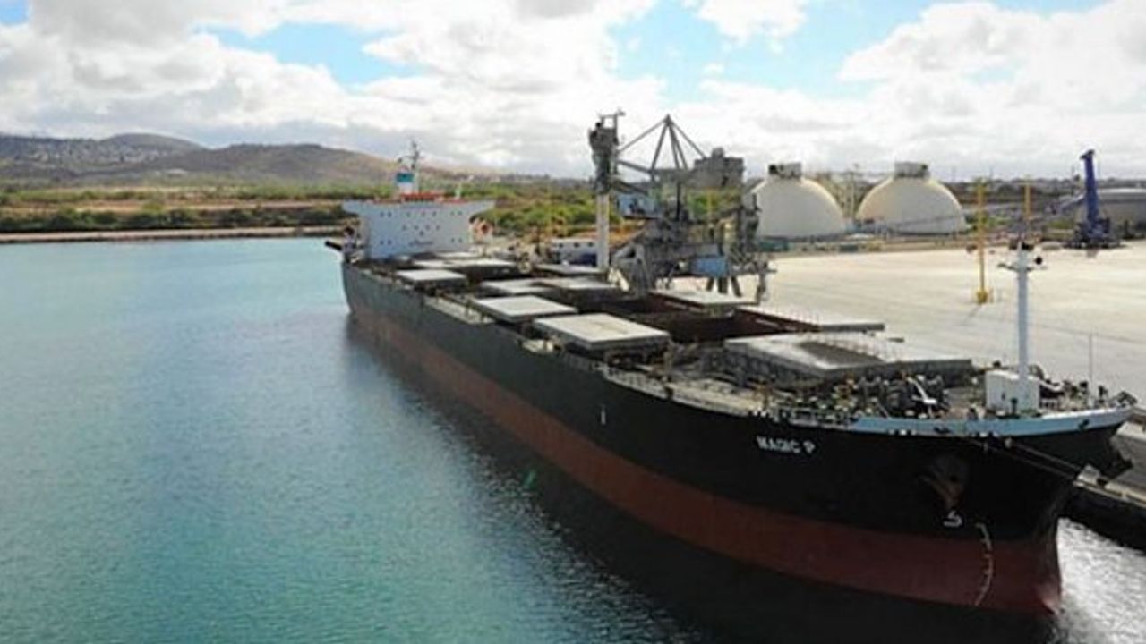Rum armatör Castor Maritime kamsarmax dökme yük gemisi satın aldı: 16,85 milyon dolar!
