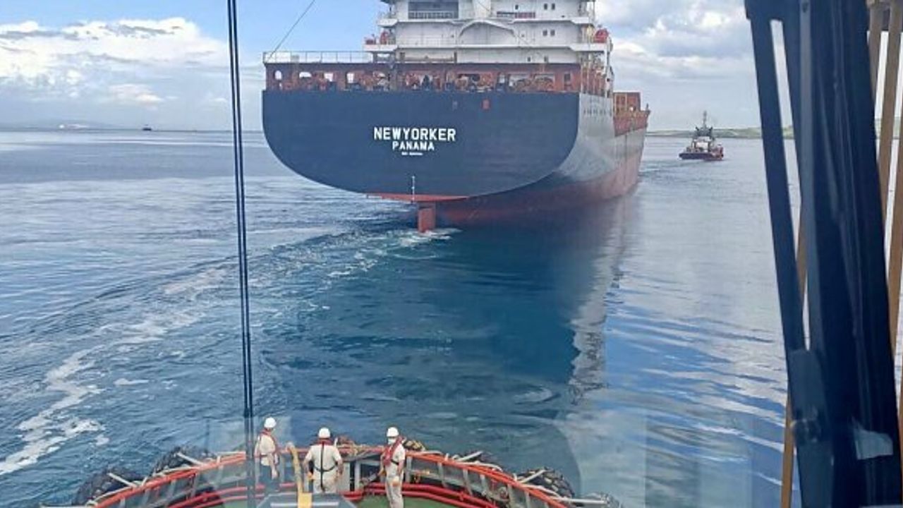 Gelibolu açıklarında sürüklenen 207 metrelik gemi kurtarıldı!