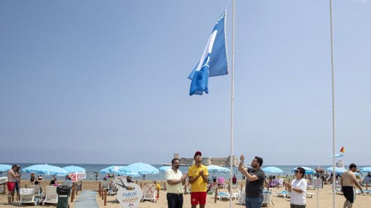 Kızkalesi Halk Plajı ‘Mavi Bayrak’ aldı