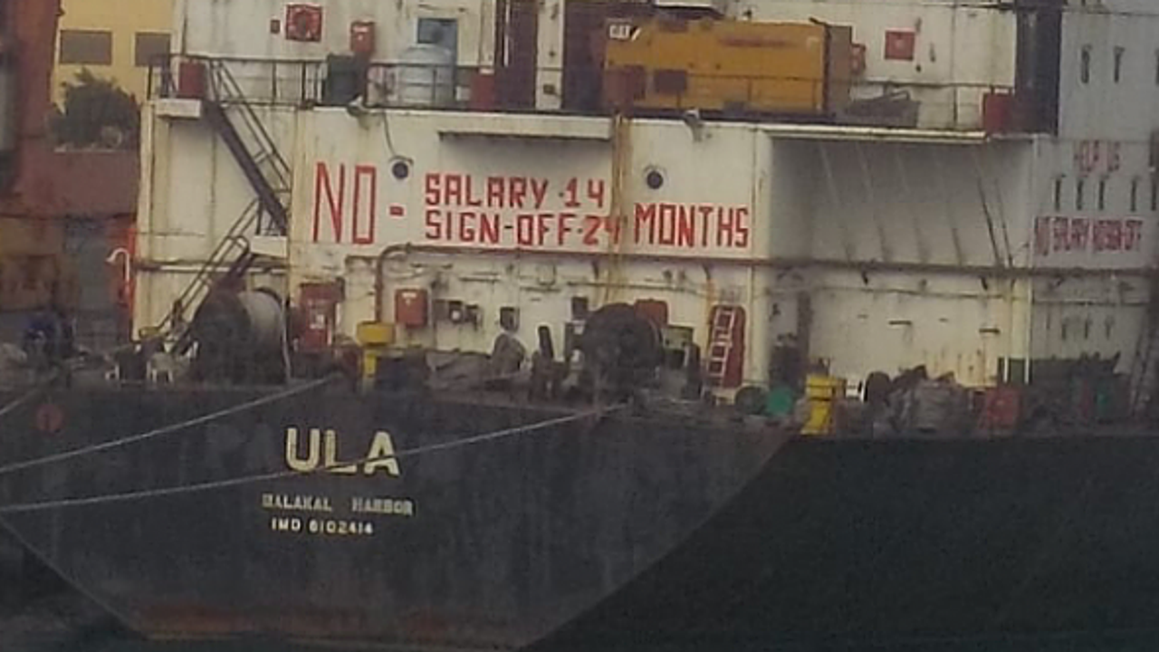 Terkedilen yük gemisi ULA'nın mürettebatı evine dönüyor: Gemi satılabilir!