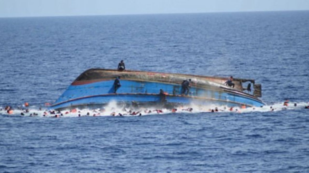 Akdeniz'de facia: Libya açıklarında batan teknede en az 57 ölü!