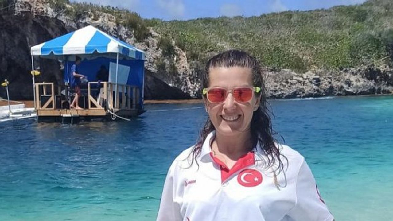 Dünya dalış rekortmeni Birgül Erken Türkiye Rekoru Kırdı