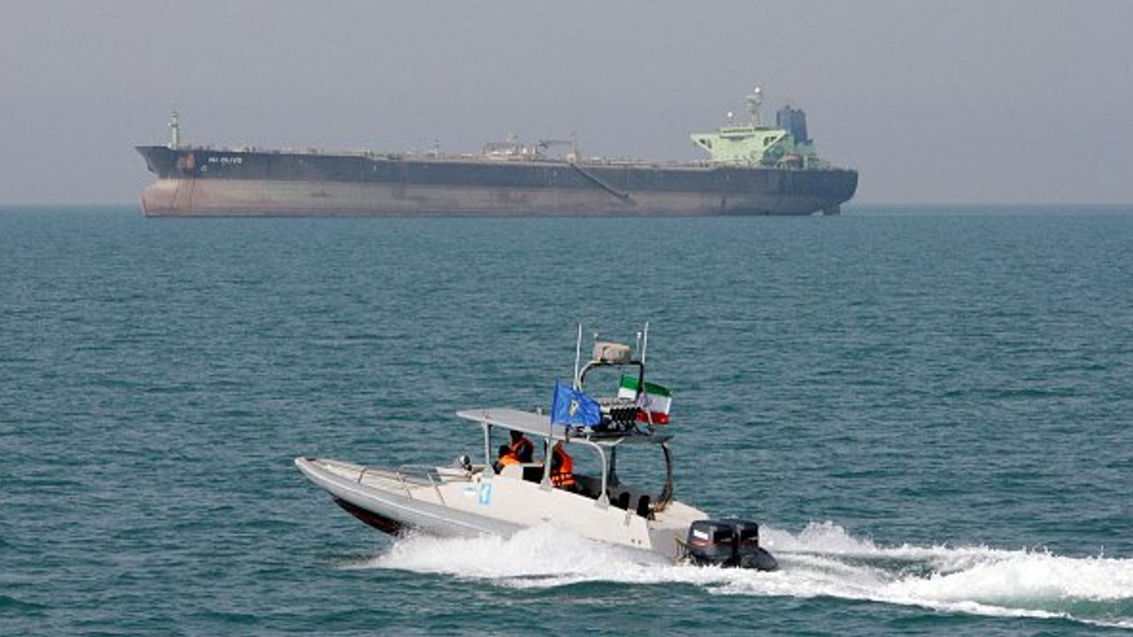 Gemi saldırısında İsrail İran'ı sorumlu tuttu, İran 'misilleme' dedi!