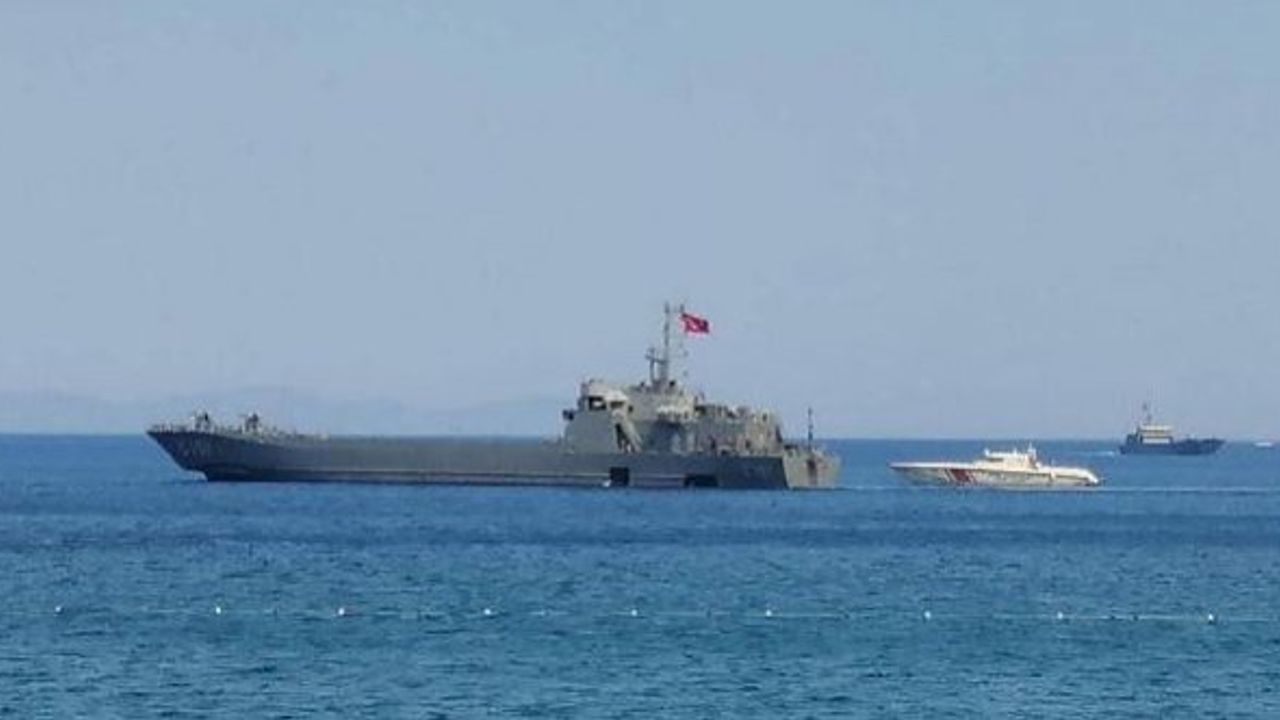 Marmaris Turunç'a tahliye için iki çıkarma gemisi gönderildi!
