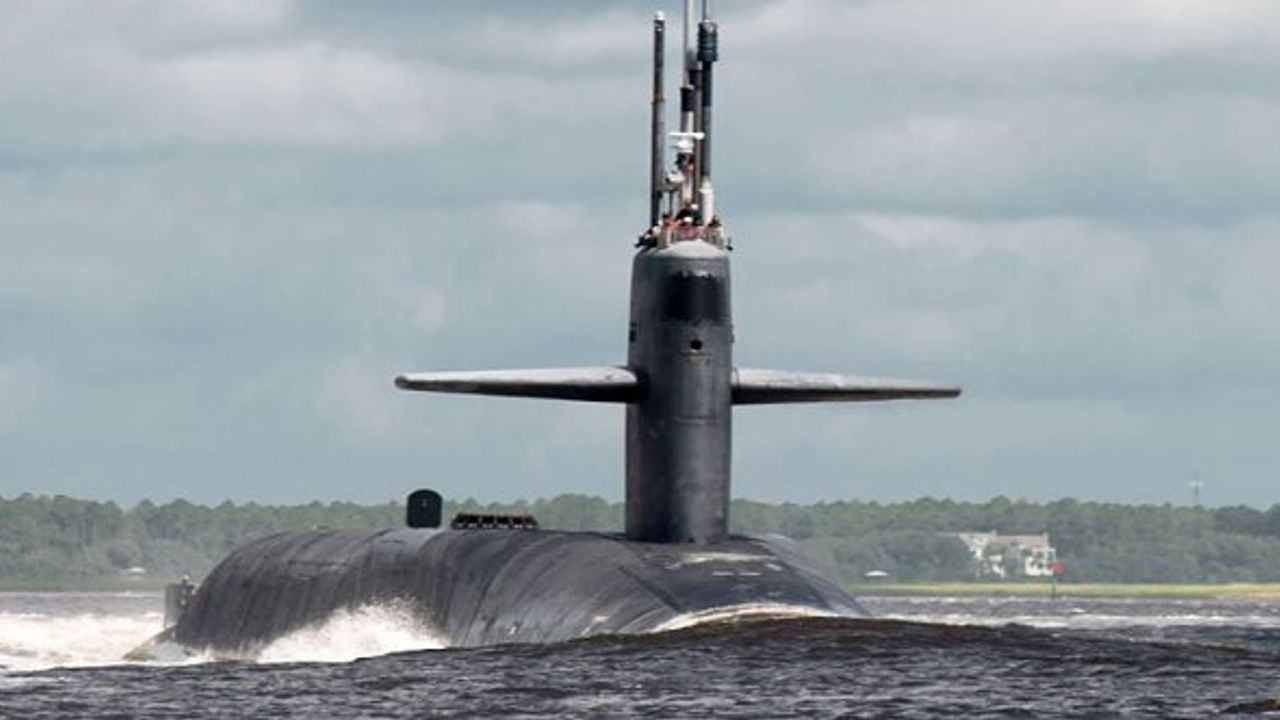 AB Dışişleri Bakanları denizaltı krizini görüşecek!