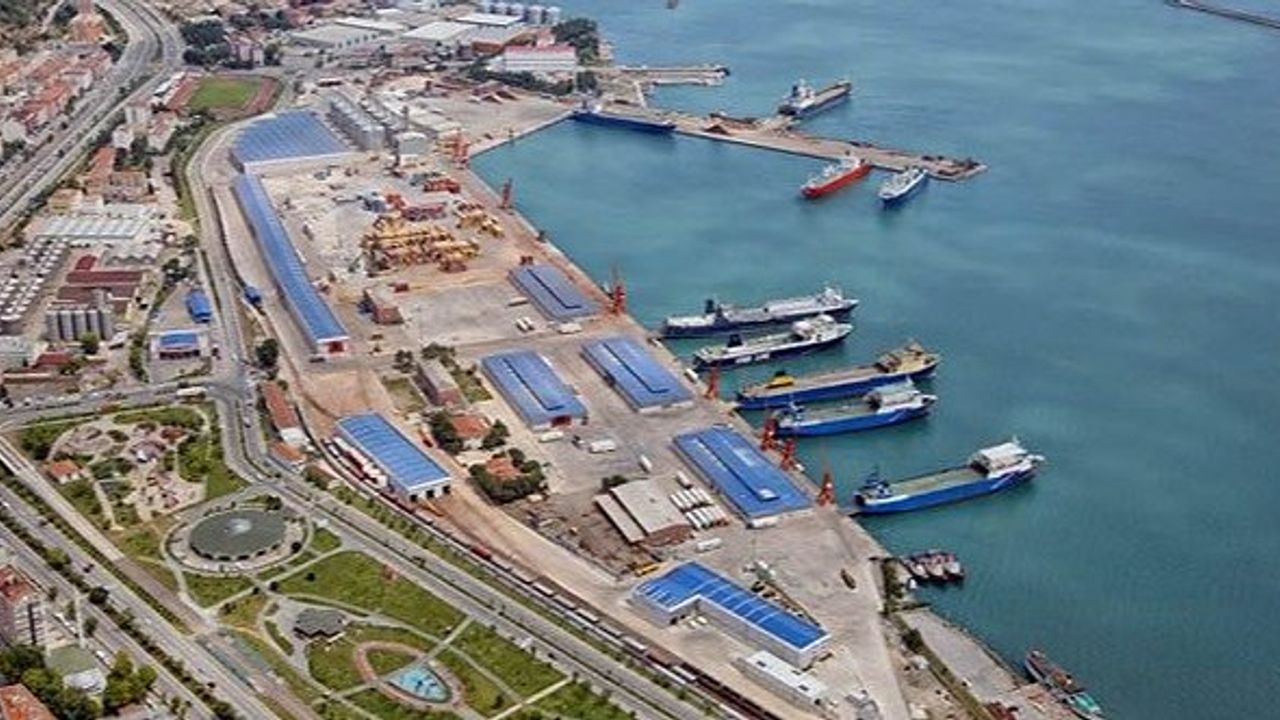 Samsun Limanı'nda analiz sorunu: 750 km uzaklıktaki Mersin'e gönderiliyorlar!