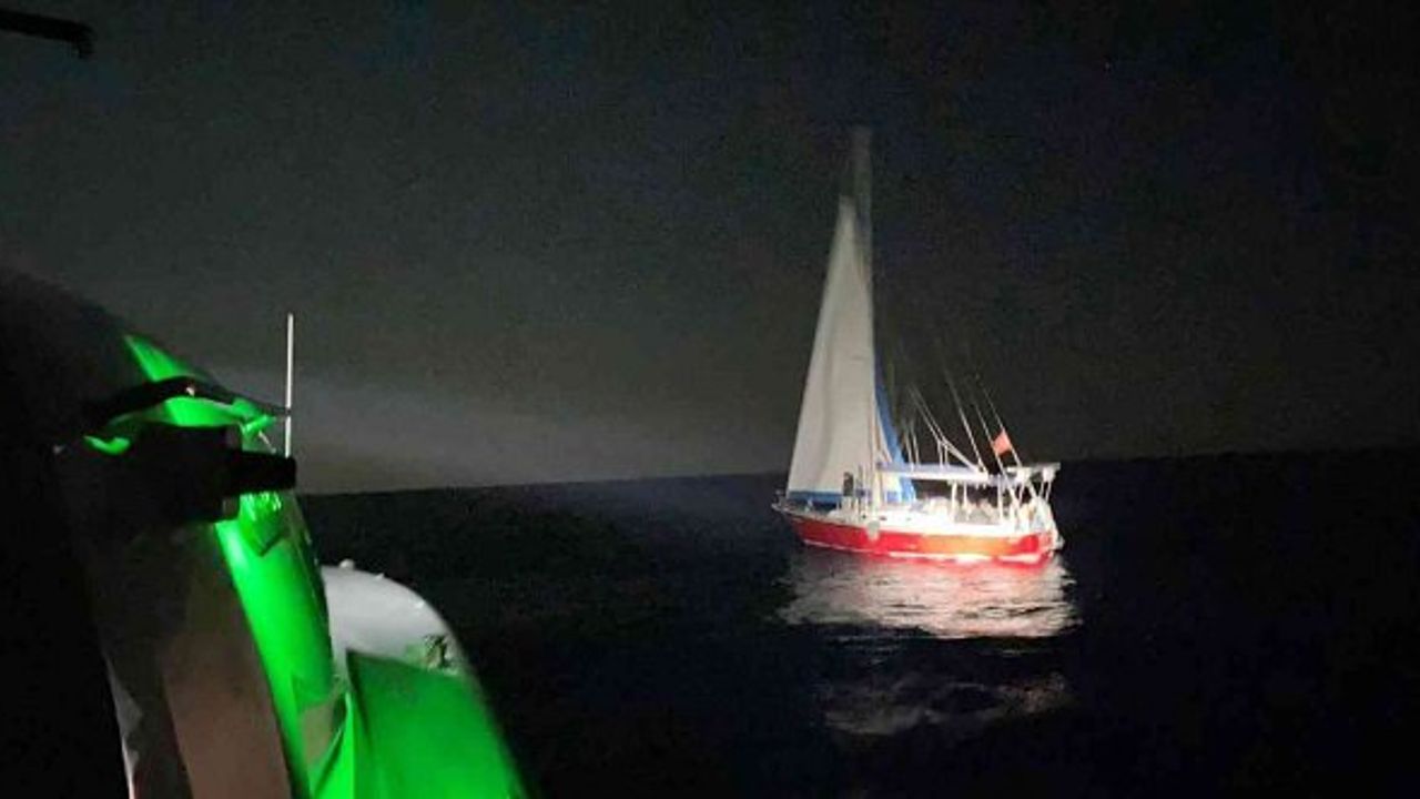 Fethiye'de ylkenli tekneden 26 göçmen çıktı!