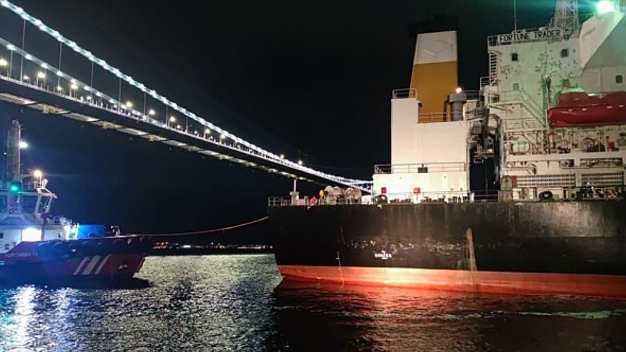Çanakkale Boğazı'nda gemi arızası: Boğaz çift yönlü trafiğe kapatıldı!