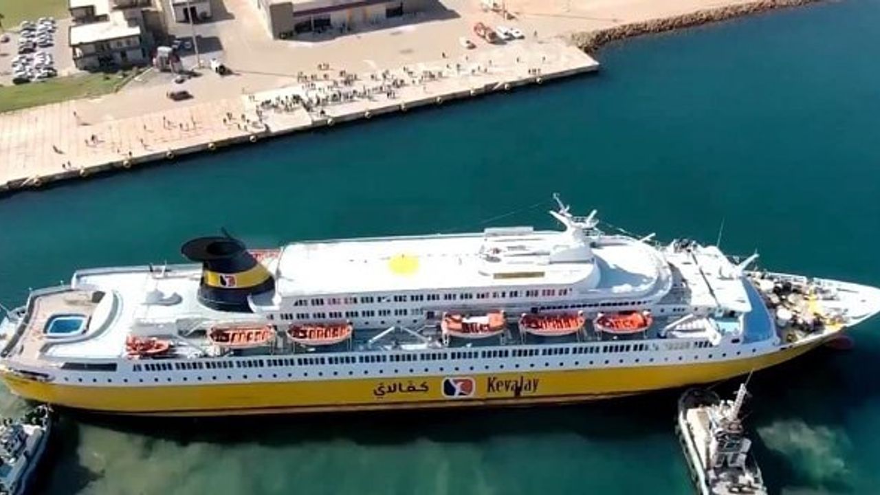 Libya'dan gelen gemi yarın İzmir'de törenle karşılanacak!