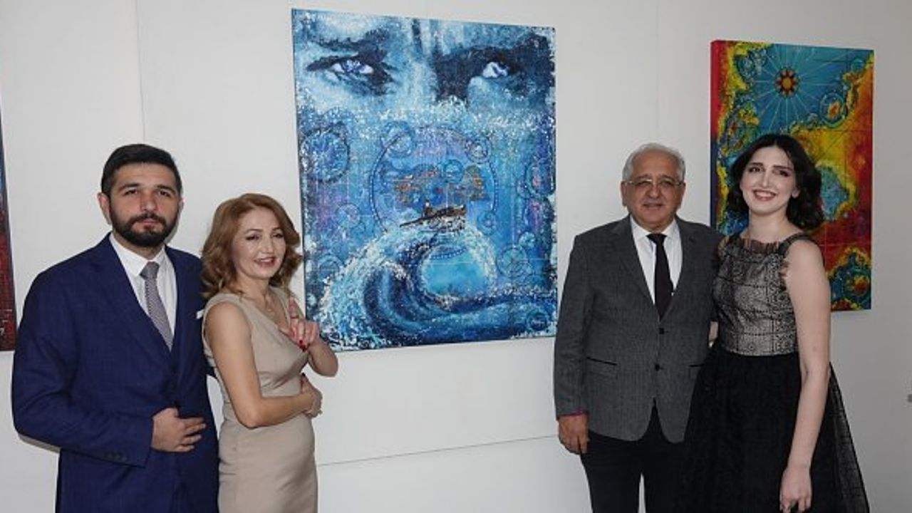 Ressam Ayşen Can'ın "Sır-lı Seyir" sergisi kapılarını açtı!