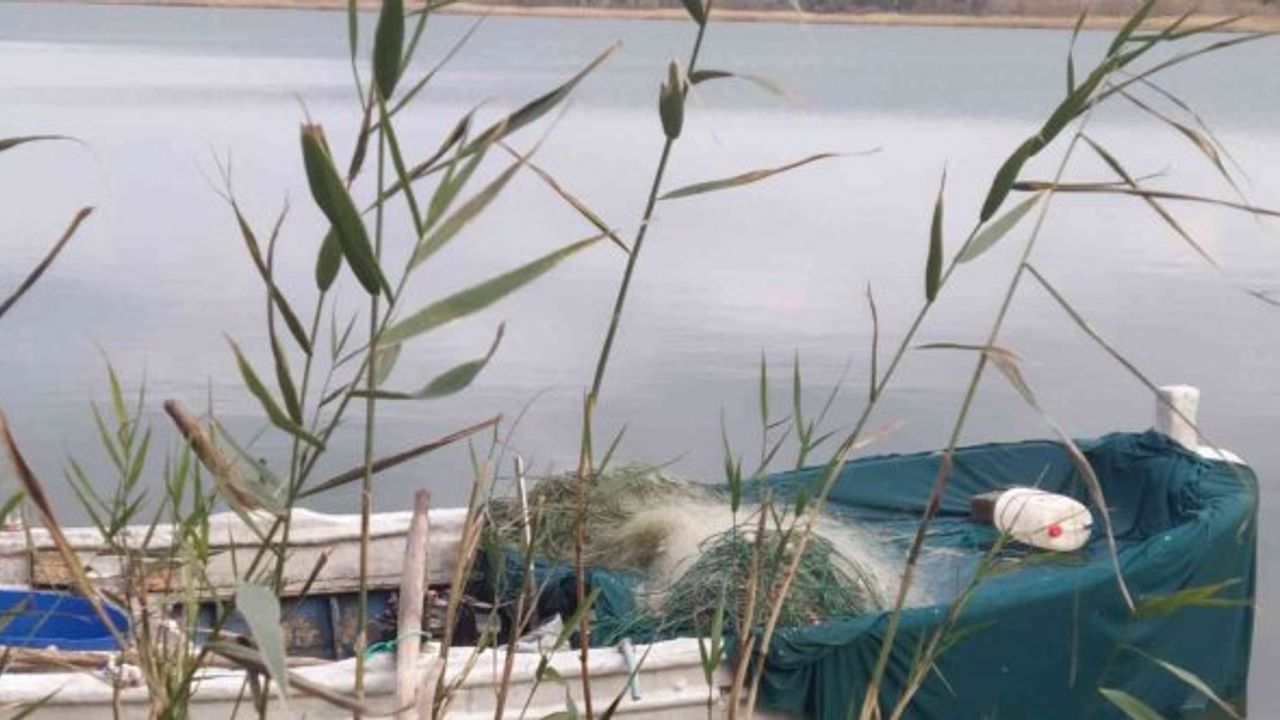 Terkos Gölü’nde yasa dışı avcılık yapan bir kişi suç üstü yakalandı