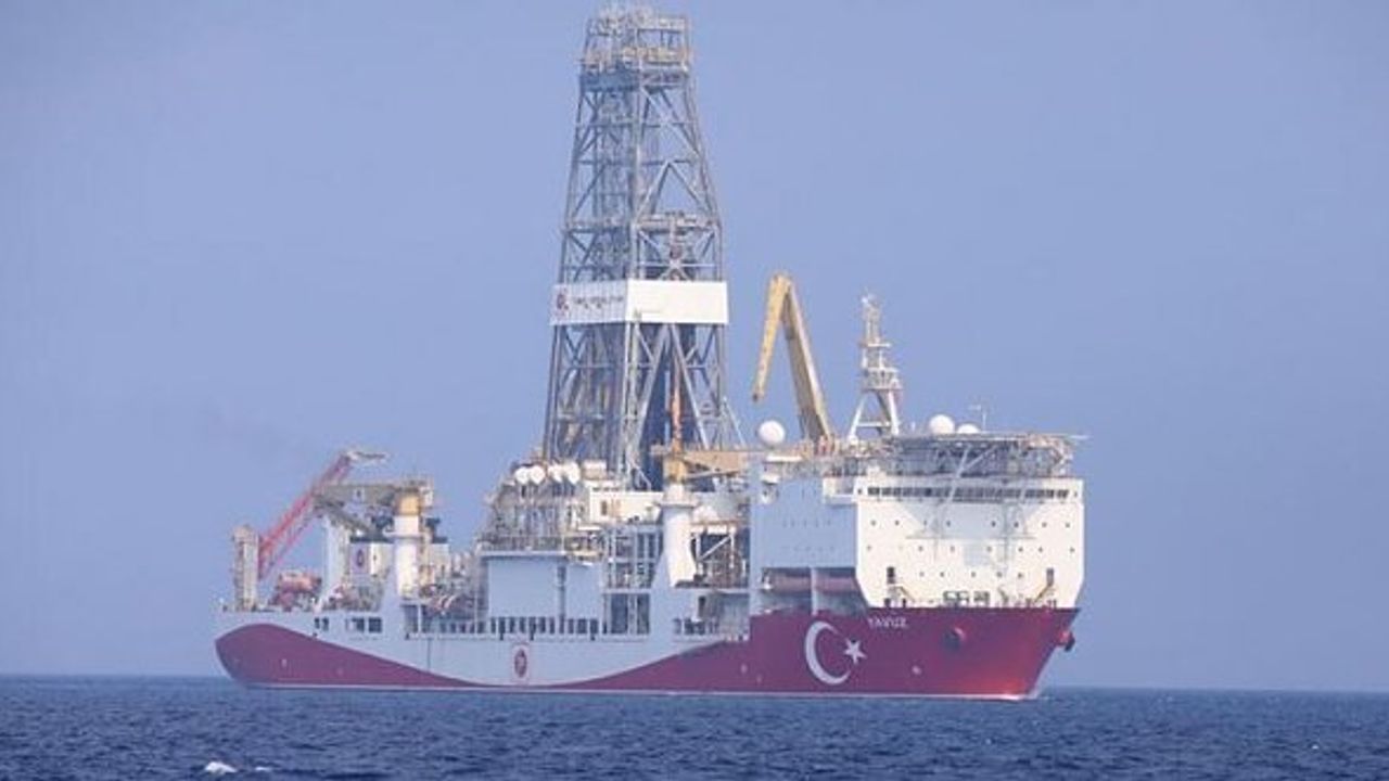 Türkiye'nin üç dev sondaj gemisi Karadeniz'de eş zamanlı çalışacak!