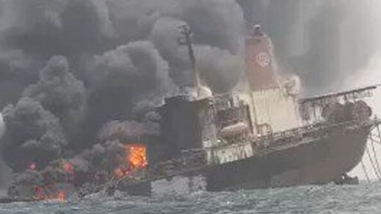 Nijerya'daki petrol gemisi patlamasında 3 denizci sağ bulundu!