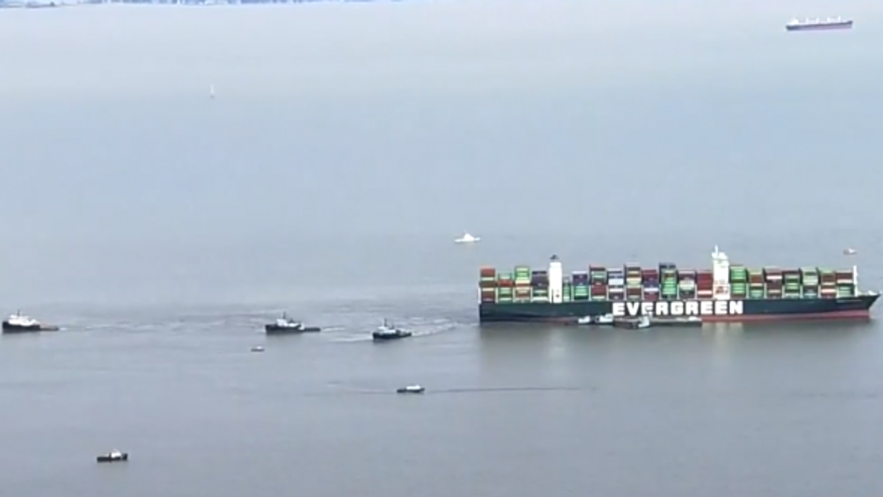 Dev konteyner gemisini kurtarma denemesi bir kez daha başarısız oldu! (Video)