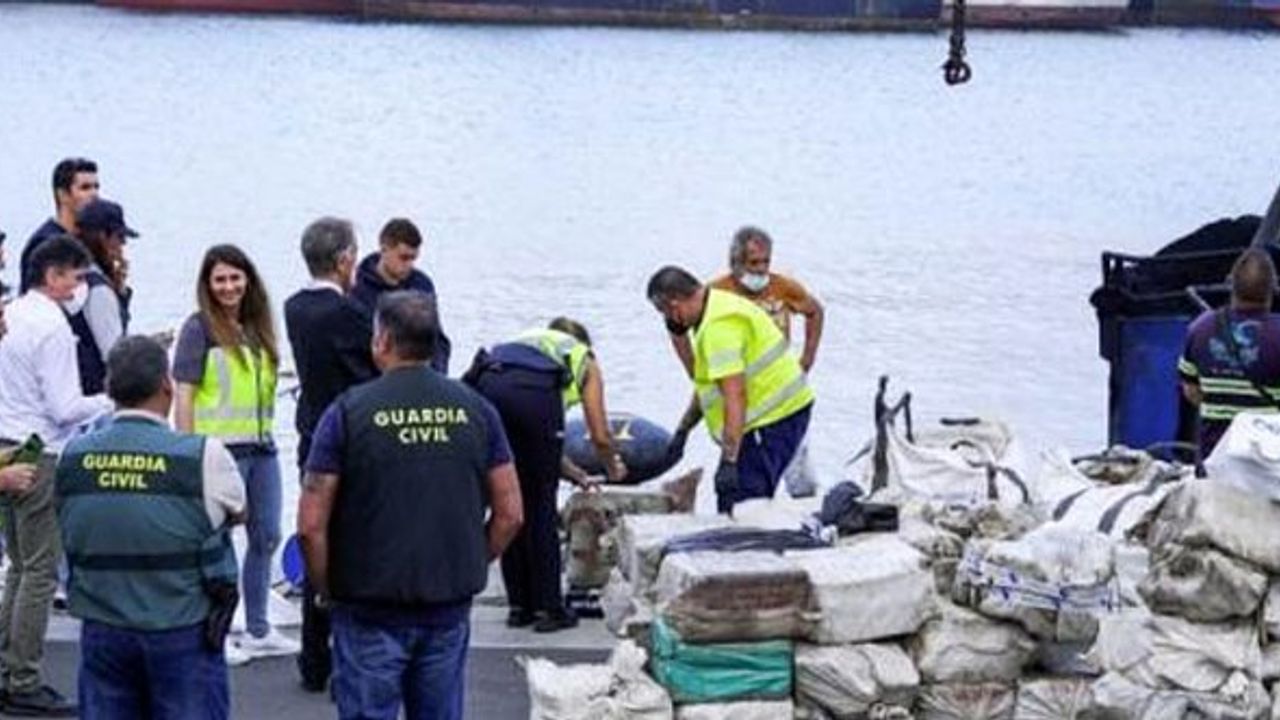 İspanya'da 3 ton uyuşturucu yakalanan teknedeki 4 Türk gözaltında
