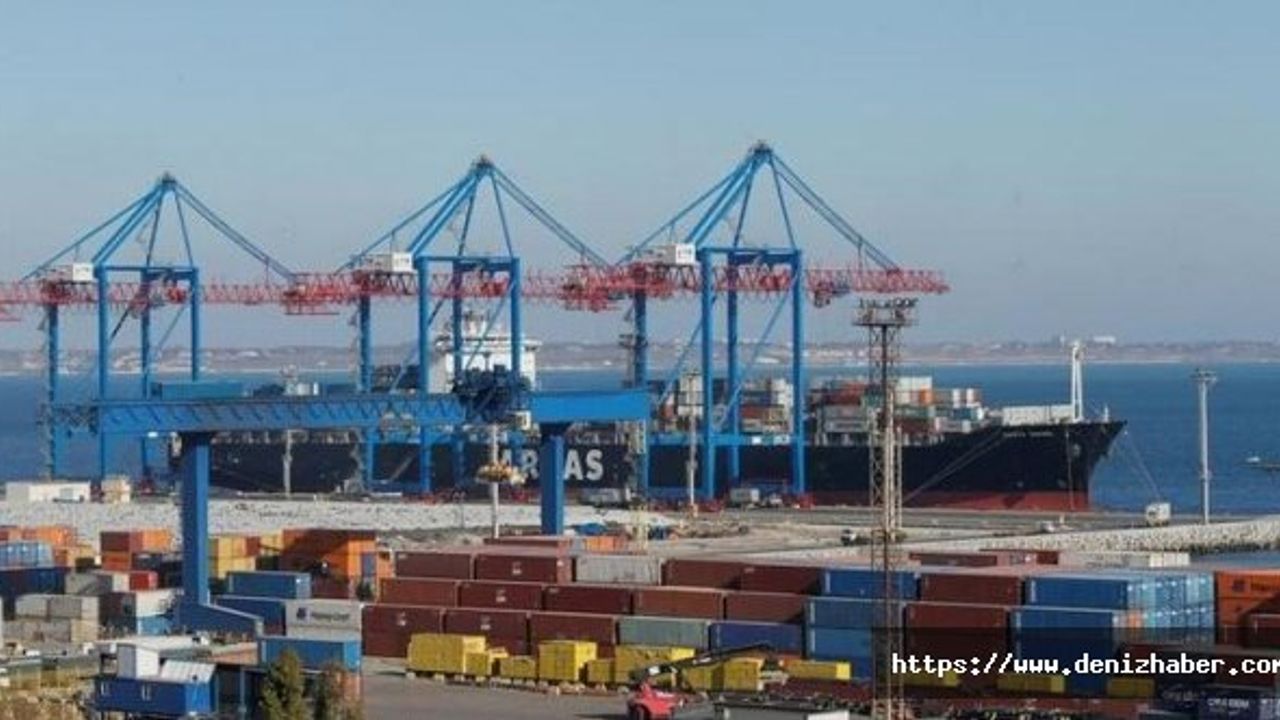 Lavrov: "Yaklaşık 70 yabancı gemi hala Ukrayna limanlarında engelleniyor"