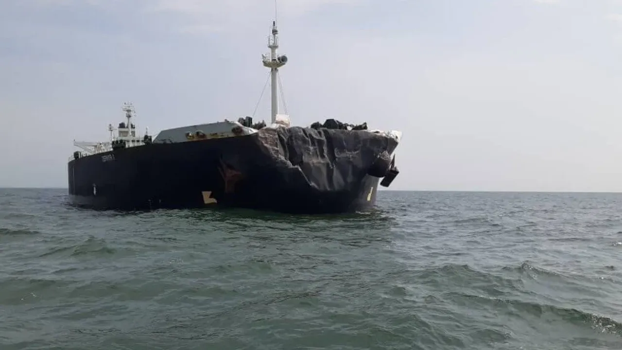 GLS Grania ve tanker Zephyr Malacca Boğazı'nda çarpıştı