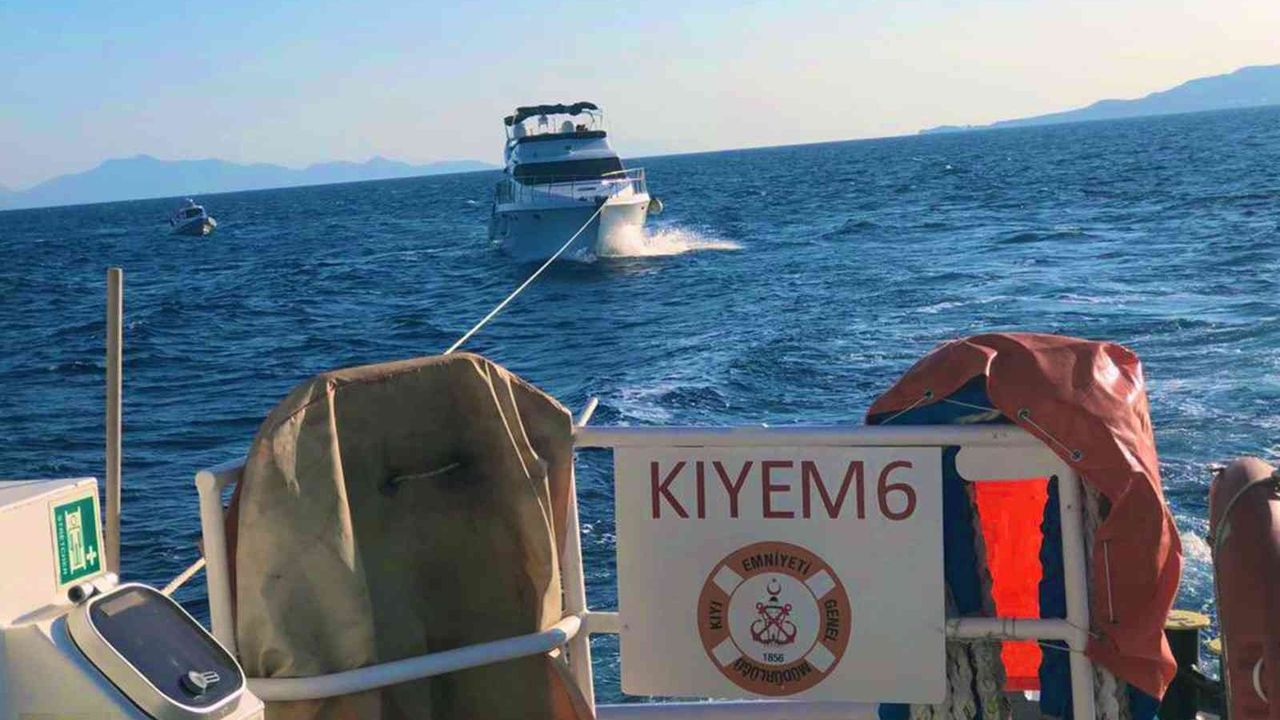 İstanköy açıklarında sürüklenen tekne kurtarıldı