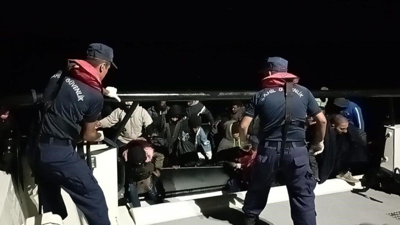 İzmir açıklarında 42 göçmen yakalandı, 14 düzensiz göçmen kurtarıldı