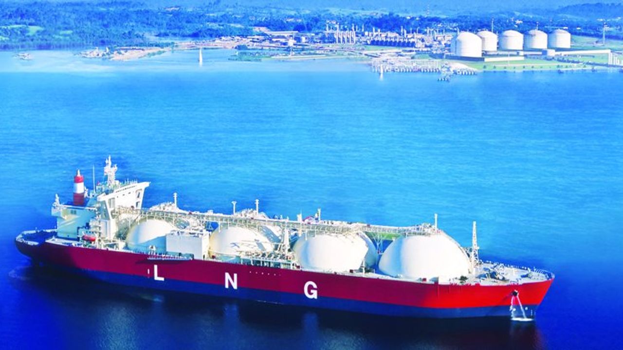 Enerji sıkıntısı çeken Avrupa'nın talebi LNG siparişlerini artıyor