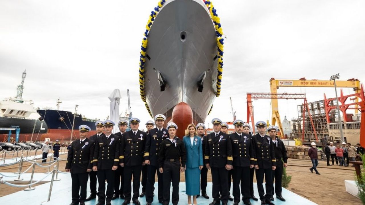 Ukrayna deniz filosuna gidecek gemi Türkiye’de suya indi...