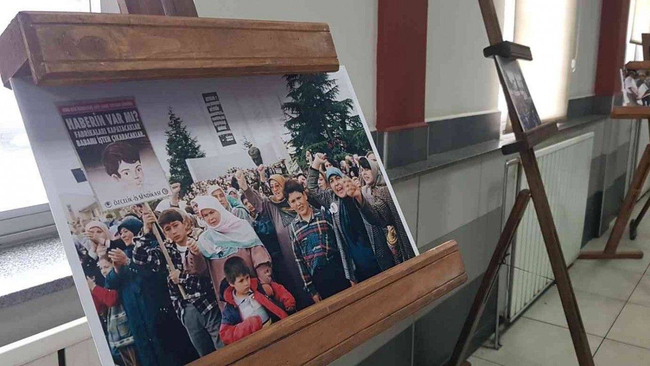 KARDEMİR’in kapatılmasına karşı eylemlerin yıl dönümünde fotoğraf sergisi açıldı