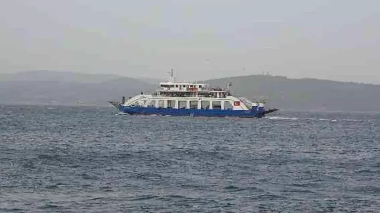 Midilli ile Ayvalık arasındaki feribot seferleri iptal edildi