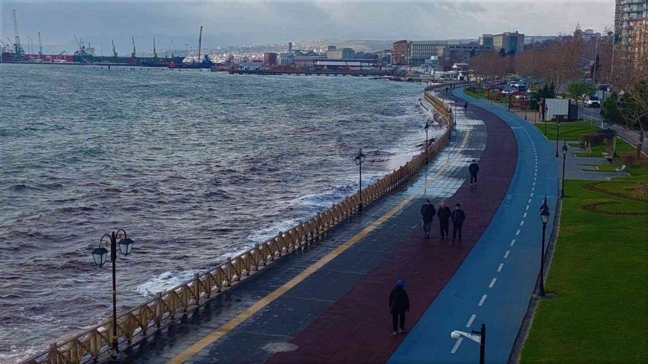 Meteoroloji uyarmıştı: Marmara’da şiddetli fırtına