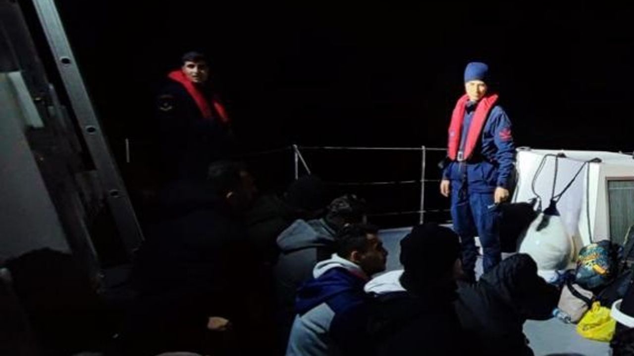Bodrum’da 33 düzensiz göçmen karaya çıkarıldı