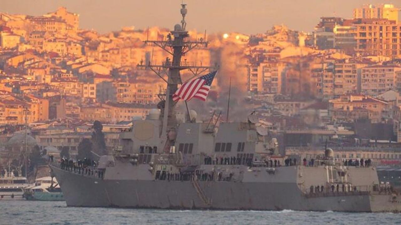 ABD donanmasına ait savaş gemisi boğazda bekliyor