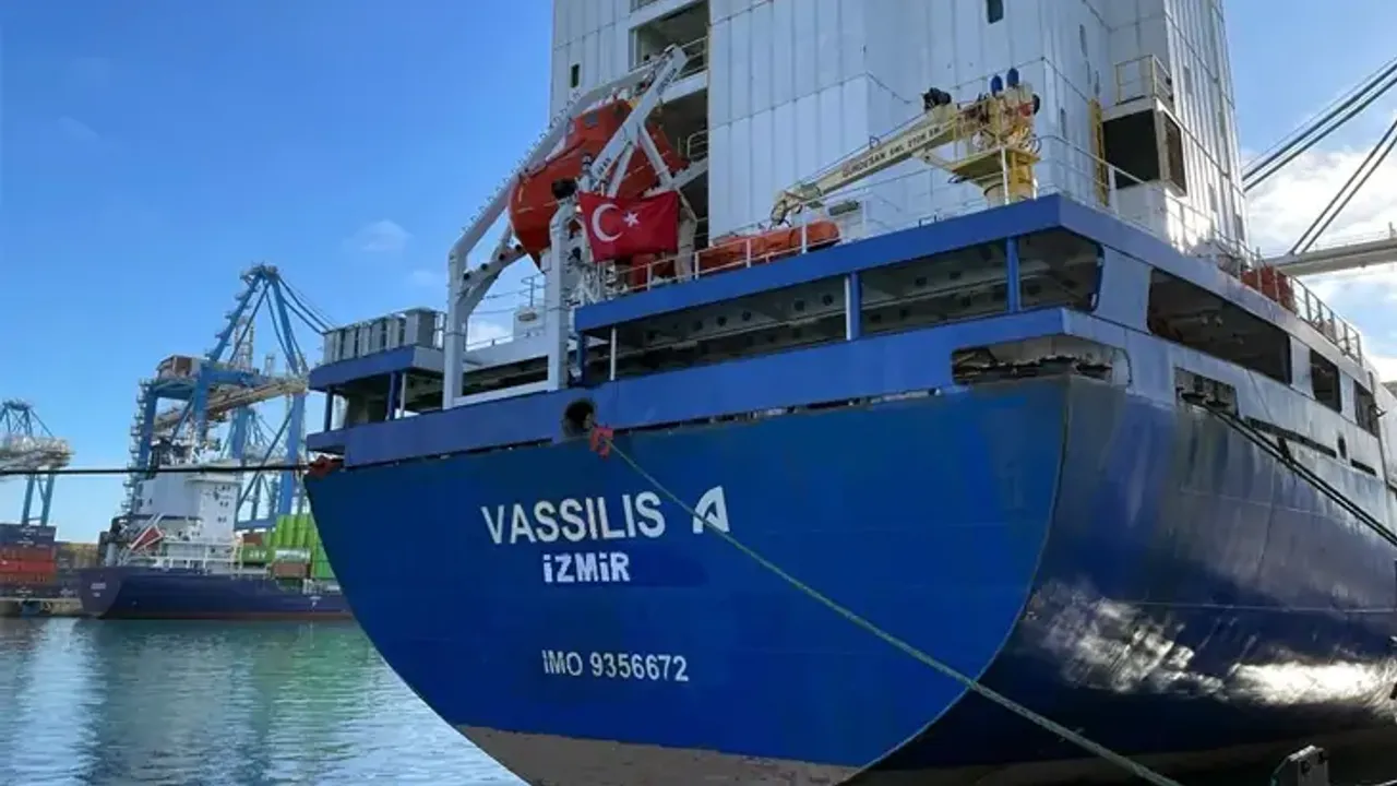 Arkas Denizcilik, VASSILIS A gemisine Türk Bayrağı çekti!