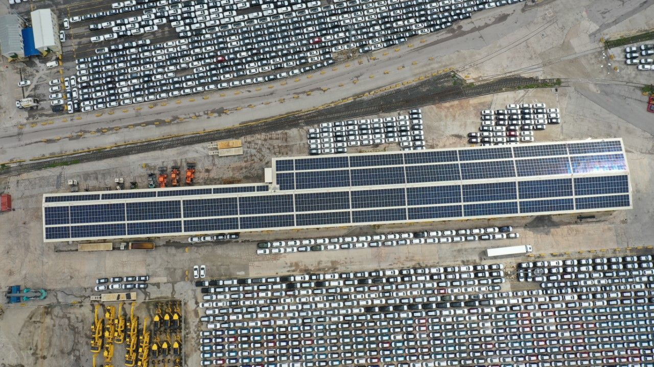 Safiport,  güneş panellerini devreye alarak enerji üretmeye başladı