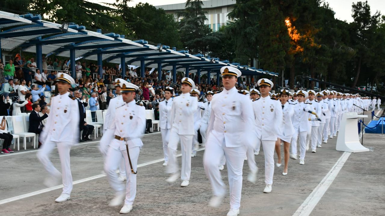 İTÜ Denizcilik Fakültesi 2022-2023 eğitim ve öğretim yılı mezuniyet töreni