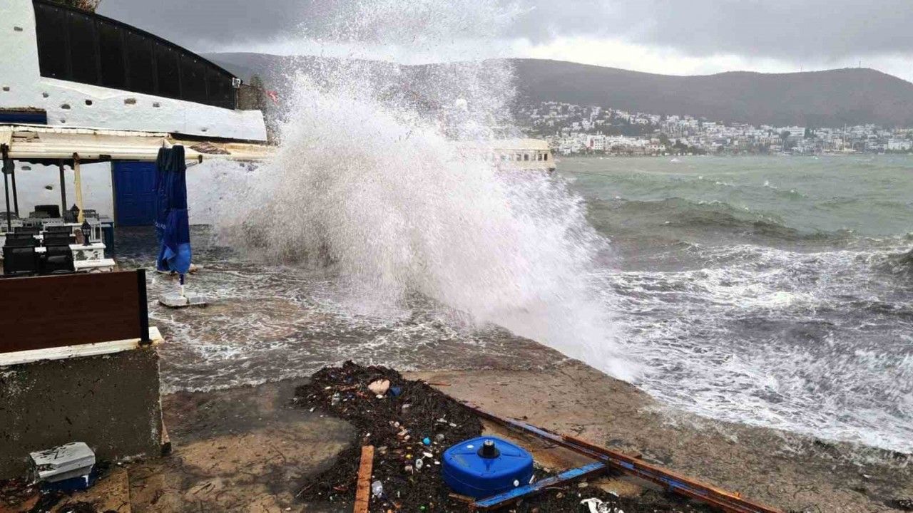 Bodrum-Fethiye arası denizlerde fırtına uyarısı