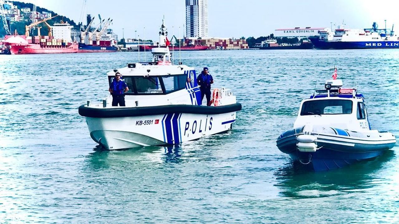 Samsun’da deniz polisi kaçak salyangoz ve midye avcılarına göz açtırmıyor
