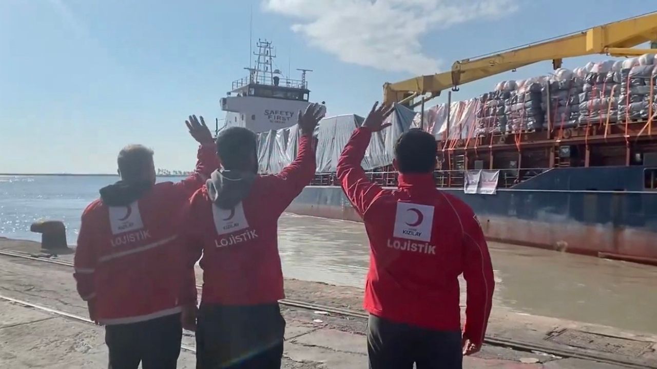 Gazze’ye yardım gemisi Mersin’den hareket etti