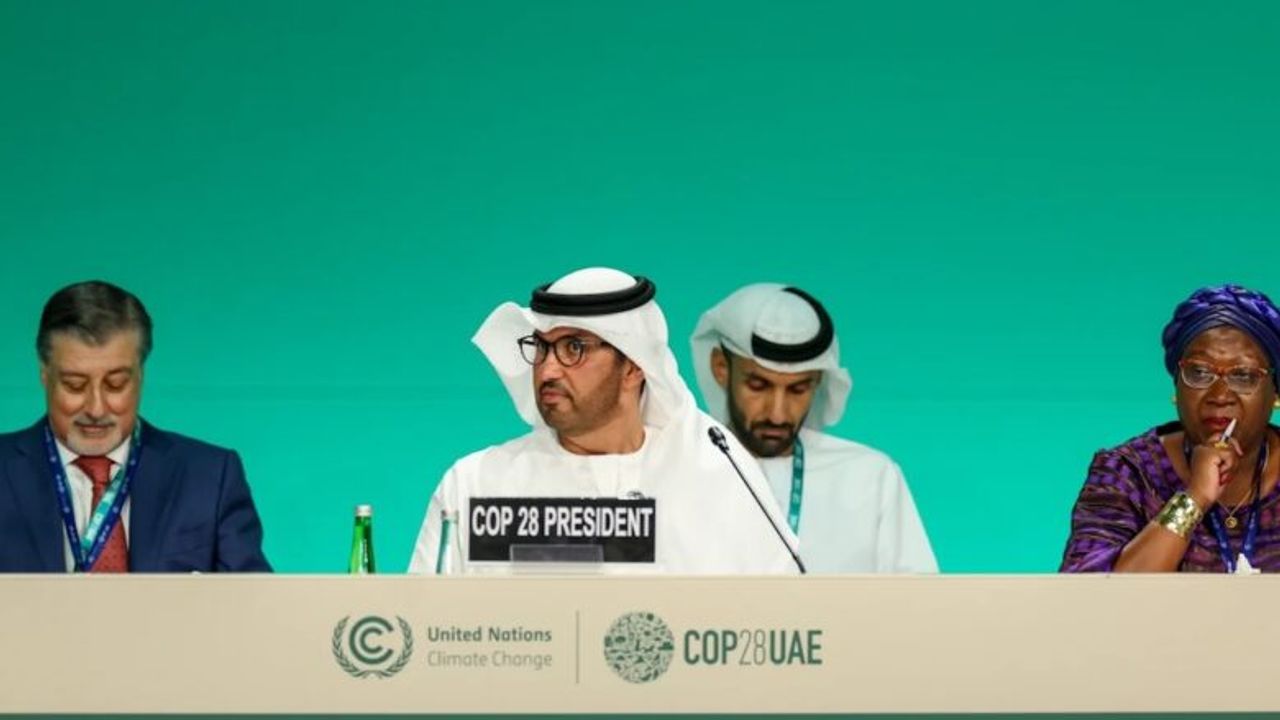 COP28, fosil yakıtların kullanımından uzaklaşma anlaşmasıyla sonuçlandı