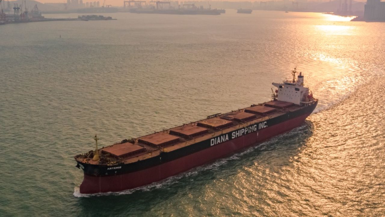 Diana Shipping Panamax Kuru Yük Gemisi Artemis'in Satışını Duyurdu
