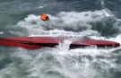 980 ton akrilik asit taşıyan gemi alabora oldu: 8 ölü